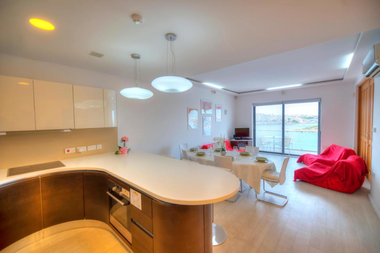 Bright And Spacious 3 Bedroom Apartment With Breathtaking Views - Goslm-5 Слима Екстериор снимка
