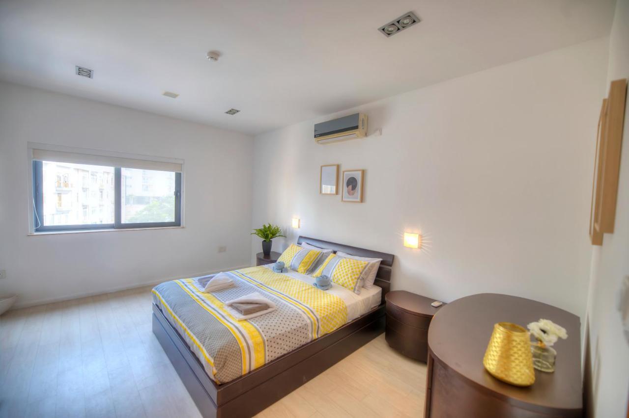 Bright And Spacious 3 Bedroom Apartment With Breathtaking Views - Goslm-5 Слима Екстериор снимка
