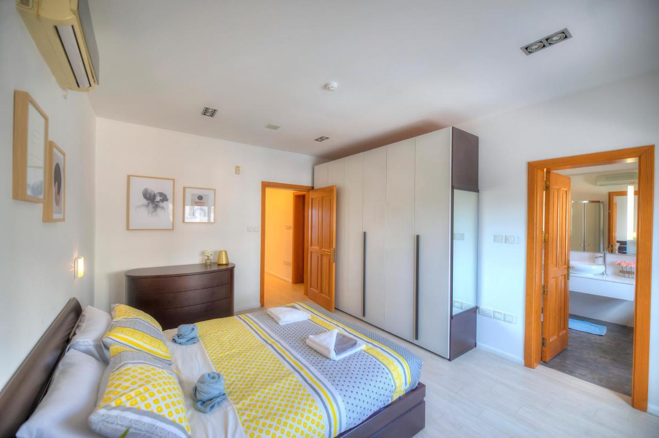 Bright And Spacious 3 Bedroom Apartment With Breathtaking Views - Goslm-5 Слима Екстериор снимка