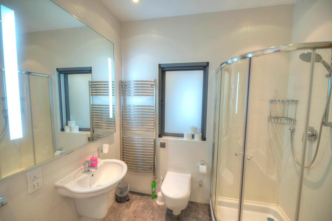 Bright And Spacious 3 Bedroom Apartment With Breathtaking Views - Goslm-5 Слима Екстериор снимка