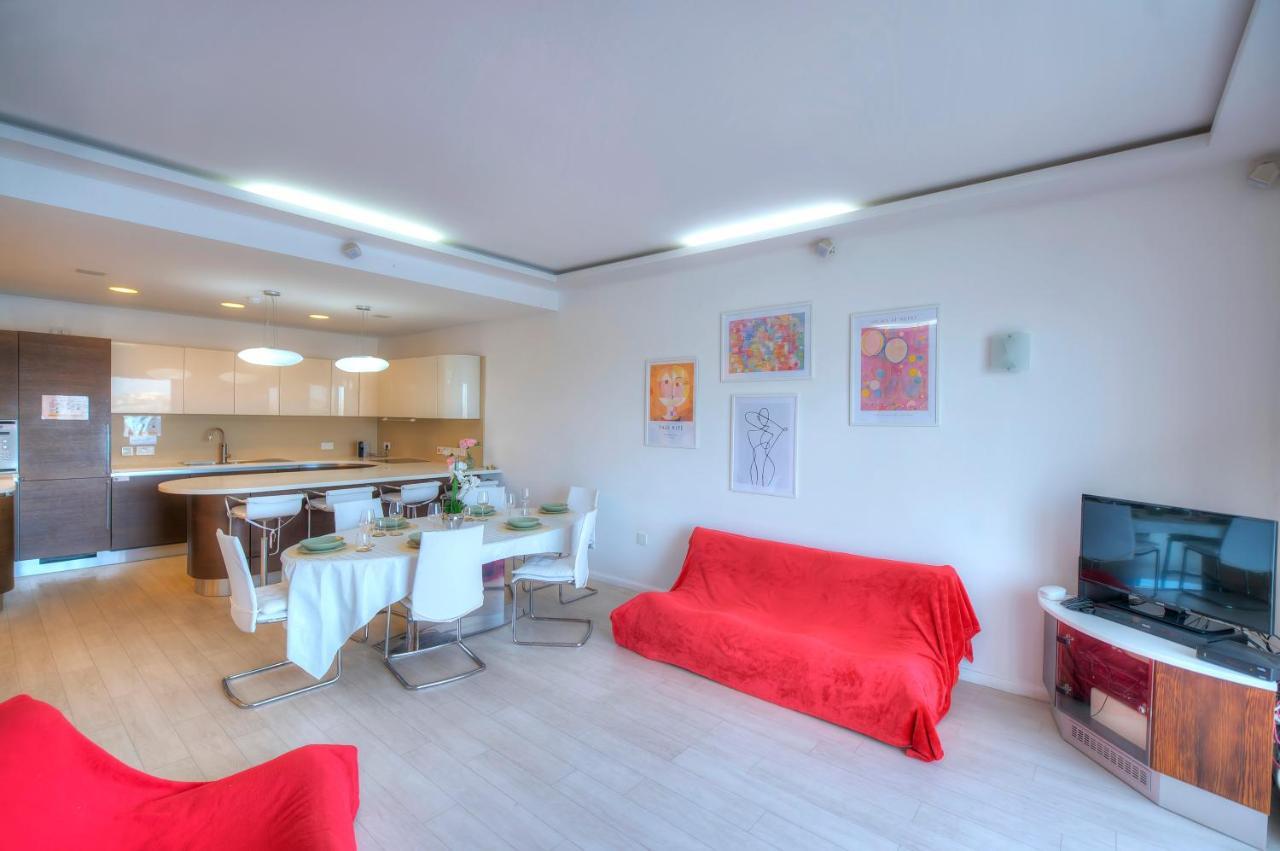 Bright And Spacious 3 Bedroom Apartment With Breathtaking Views - Goslm-5 Слима Екстериор снимка